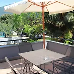 Veranda 公寓 *